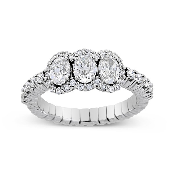 18K Oval Halo Diamond Expandable Ring